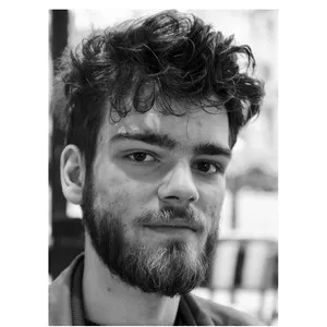 Nathan - Prof d'histoire - Paris 10e