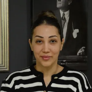 Selin - Biyoloji öğretmeni - 