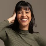 Izabella - Professor de teatro - Rio de Janeiro