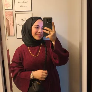 Nisa Nur - Matematik öğretmeni - 