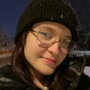 Pelin - Türkçe öğretmeni - Eskişehir