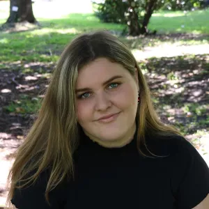 June - Singing tutor - New York