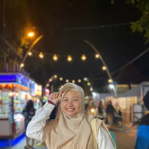 Ilhamia - Guru bahasa arab - Bengkulu