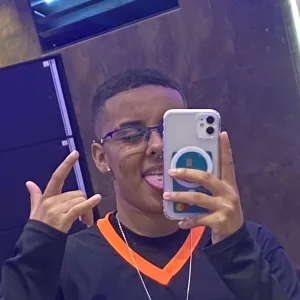 Lari - personal trainer - Uberaba (Minas Gerais)