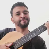Leo - Professor de violão - Teófilo Otoni