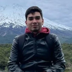 Matias - profesor de lengua y literatura - Concepción
