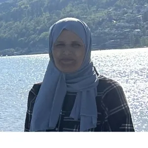 Ayda - Prof d'arabe - Berne
