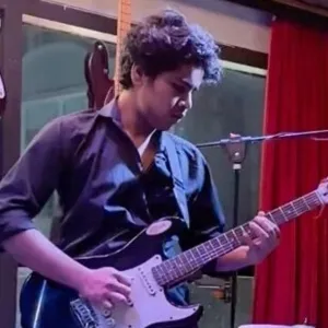 Rishabh - Guitar Tutor - New Delhi