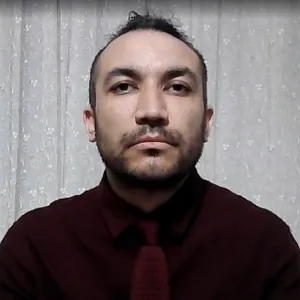 Mark - İngilizce öğretmeni - 