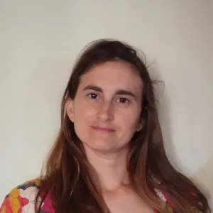 Dara - Profesor química - Rosario