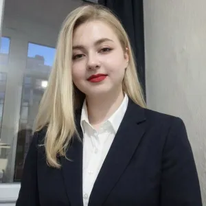 Esra - İngilizce öğretmeni - 
