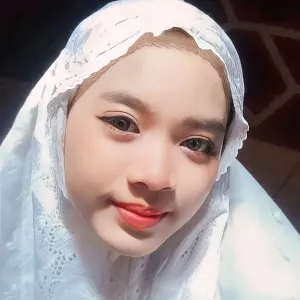 Novi - Guru mengaji - Kecamatan Perak