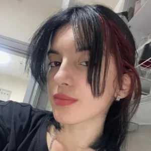 Beyza - Türkçe öğretmeni - 