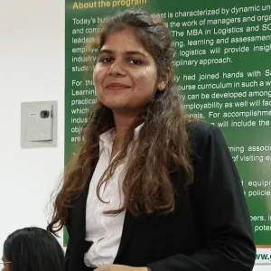 Harshita - English teacher - Kasganj
