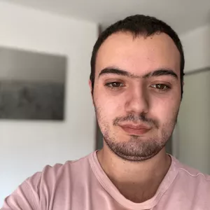 Theo - Prof d'initiation informatique - Vétrigne