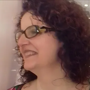 Alessandra - Insegnante di italiano scolastico - Rosciano