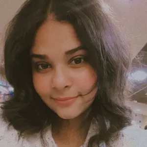 Nidhi - English tutor - New Delhi