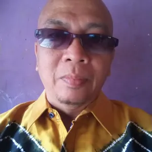Ediarto - Guru matematika - Palembang