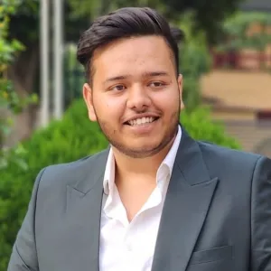 Shourya - Economics tutor - New Delhi
