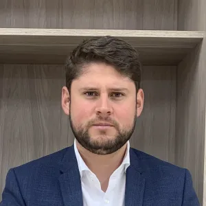 Sebastián - profesor de recursos humanos - Bogotá