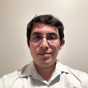 Ernesto - profesor de macroeconomía - Ciudad de México