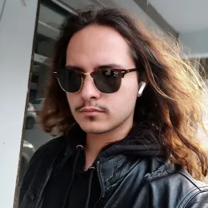 Kaan - Gitar öğretmeni - 