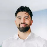 Ejaz - Underviser i ny til it - Bagsværd