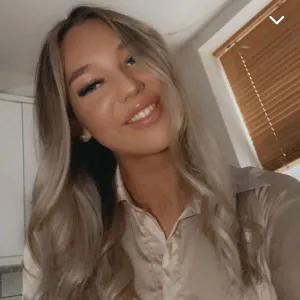 Evelyn - English tutor - Darwen