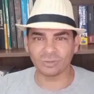 Agenildo - Professor de português para estrangeiros - Salvador