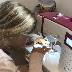Aline - Prof de couture - Pont-à-Marcq