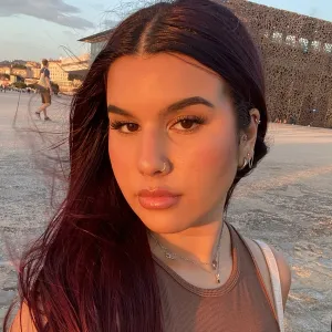 Loubna - Prof d'anglais - Liège