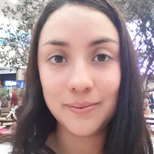 Isabel - Profe de historia - Medellín