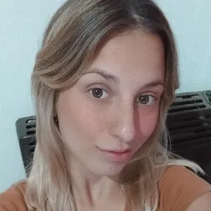 Ara - profesor de inglés - 