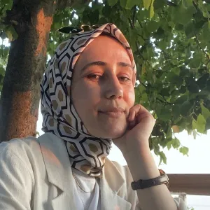 Derya - Fen bilimleri öğretmeni - 
