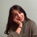 Sara - İngilizce öğretmeni - İstanbul