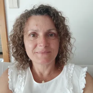 Cristela - Prof de francês - Guimarães