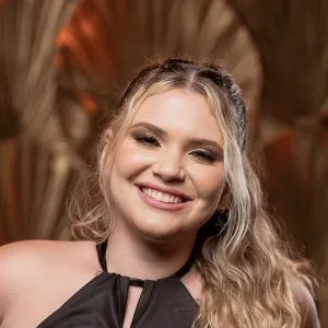 Bárbara - Professor de matemática - Dourados