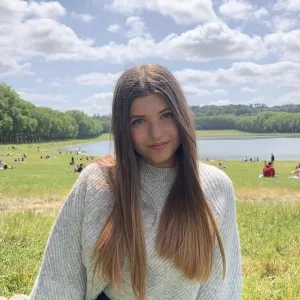 Victoire - Prof de maths - Versailles