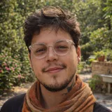 Uriah - Prof de inglês - Setor Leste Universitário