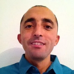 Radhoine - Prof d'économie - Mérignac
