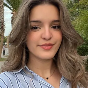 Yasmine - Prof d'anglais - Tétouan