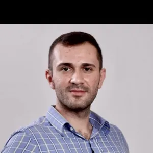Victor - Prof de gestão e administrção de empresas - Poá