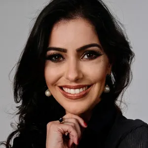 BANCA - Carolina - Professor de matemática - Barueri