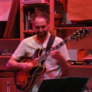 Raffaele - Insegnante di chitarra - Sorisole