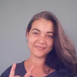 Sara - Prof de língua gestual portuguesa - Bebedouro