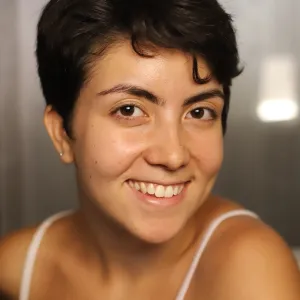 Elena - prof de Historia - València