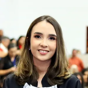 Heloise - Prof de biologia - Pajuçara