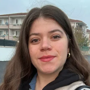 Nihal - İngilizce öğretmeni - Köprübaşı