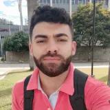 Lucas - profesor de portugués - 