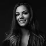 Elena - Prof de finance - Paris